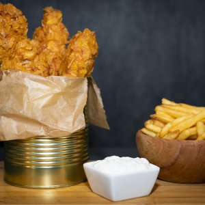 Huge chicken strips with fries and herb dip